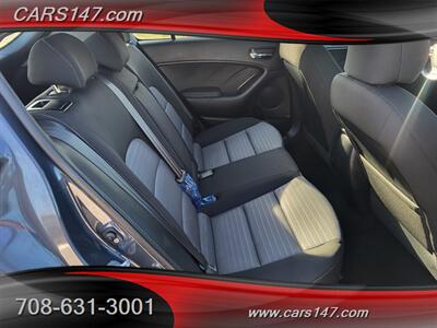 2016 Kia Forte5 EX - Photo 14 - Midlothian, IL 60445
