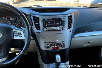 2013 Subaru Outback 2.5i Premium   - Photo 9 - Midlothian, IL 60445