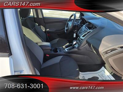 2014 Ford Focus SE   - Photo 12 - Midlothian, IL 60445