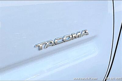 2013 Toyota Tacoma PreRunner   - Photo 21 - Midlothian, IL 60445