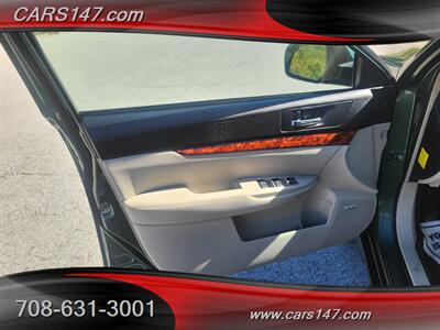 2012 Subaru Outback 2.5i Limited   - Photo 22 - Midlothian, IL 60445