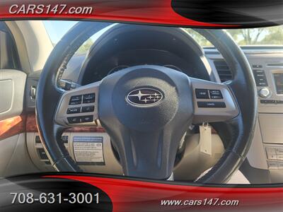 2012 Subaru Outback 2.5i Limited   - Photo 10 - Midlothian, IL 60445
