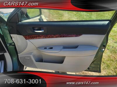 2012 Subaru Outback 2.5i Limited   - Photo 21 - Midlothian, IL 60445