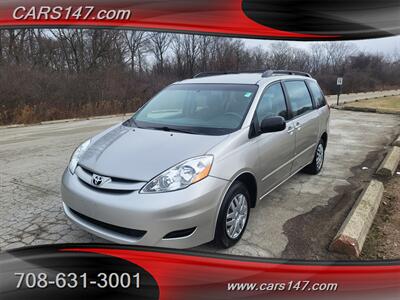 2007 Toyota Sienna CE 7-Passenger   - Photo 1 - Midlothian, IL 60445