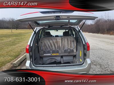 2007 Toyota Sienna CE 7-Passenger   - Photo 10 - Midlothian, IL 60445