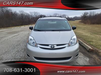 2007 Toyota Sienna CE 7-Passenger   - Photo 4 - Midlothian, IL 60445