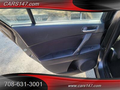 2011 Mazda Mazda3 i Touring   - Photo 24 - Midlothian, IL 60445