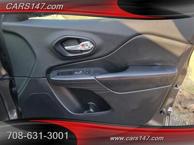 2016 Jeep Cherokee Trailhawk - Photo 23 - Midlothian, IL 60445