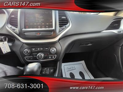 2016 Jeep Cherokee Trailhawk - Photo 32 - Midlothian, IL 60445