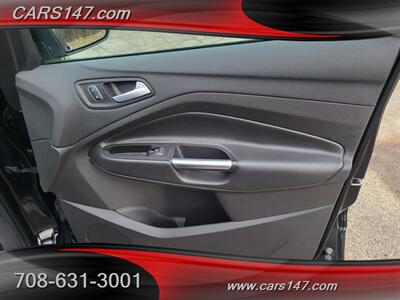 2017 Ford Escape SE   - Photo 27 - Midlothian, IL 60445