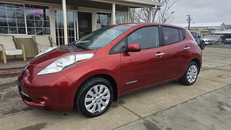 2014 Nissan LEAF S