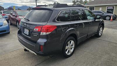 2013 Subaru Outback 3.6R Limited   - Photo 3 - Lakeport, CA 95453-5619