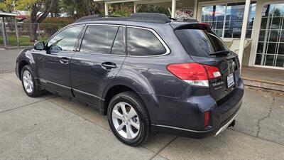 2013 Subaru Outback 3.6R Limited   - Photo 4 - Lakeport, CA 95453-5619
