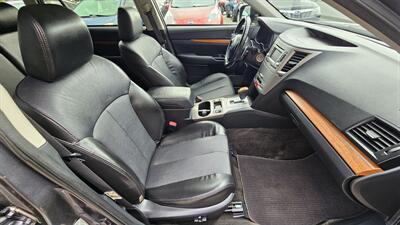 2013 Subaru Outback 3.6R Limited   - Photo 5 - Lakeport, CA 95453-5619