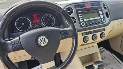 2009 Volkswagen Tiguan SE 4Motion - Photo 9 - Lakeport, CA 95453-5619