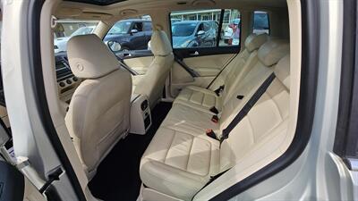 2009 Volkswagen Tiguan SE 4Motion - Photo 7 - Lakeport, CA 95453-5619