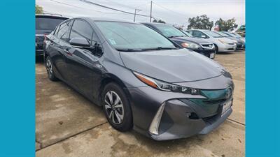 2017 Toyota Prius Prime Premium - Photo 2 - Lakeport, CA 95453-5619