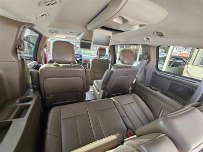 2013 Chrysler Town & Country Limited   - Photo 14 - Lakeport, CA 95453-5619