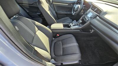 2019 Honda Civic Sport   - Photo 4 - Lakeport, CA 95453-5619