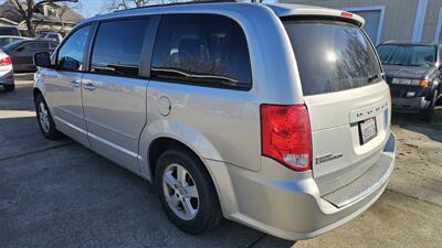 2012 Dodge Grand Caravan SXT - Photo 2 - Lakeport, CA 95453-5619