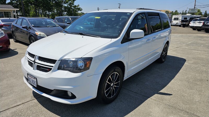 2017 Dodge Grand Caravan GT  