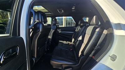 2019 Dodge Durango R/T   - Photo 9 - Lakeport, CA 95453-5619