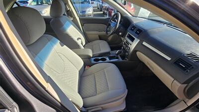 2011 Ford Fusion SE - Photo 5 - Lakeport, CA 95453-5619
