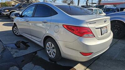 2015 Hyundai ACCENT GLS   - Photo 2 - Lakeport, CA 95453-5619