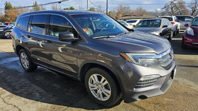 2016 Honda Pilot LX - Photo 2 - Lakeport, CA 95453-5619