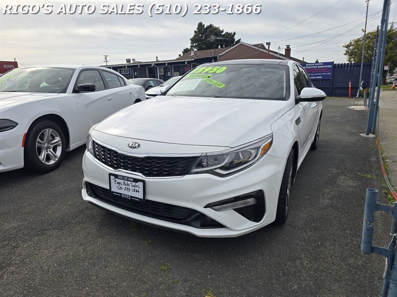 2019 Kia Optima S  