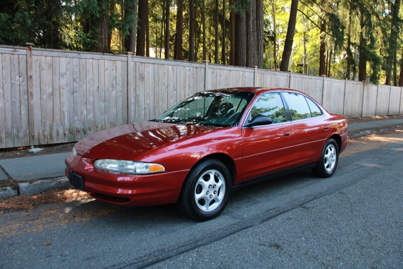 The 1998 Oldsmobile Intrigue photos