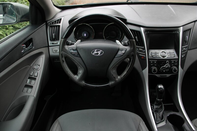 2013 Hyundai Sonata SE 2.0T photo