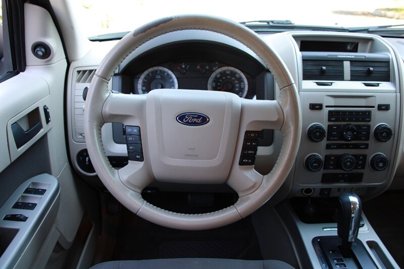 2009 Ford Escape Hybrid photo
