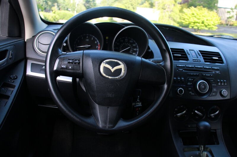 2012 Mazda Mazda3 i Sport photo