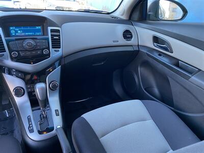 2013 Chevrolet Cruze LS   - Photo 11 - Redlands, CA 92373