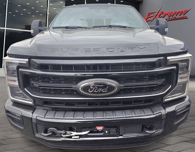 2022 Ford F-250 Super Duty LARIAT  