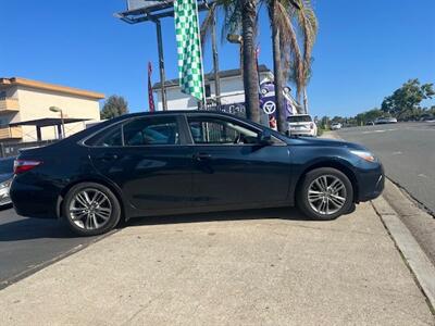 2016 Toyota Camry SE   - Photo 2 - San Diego, CA 92120