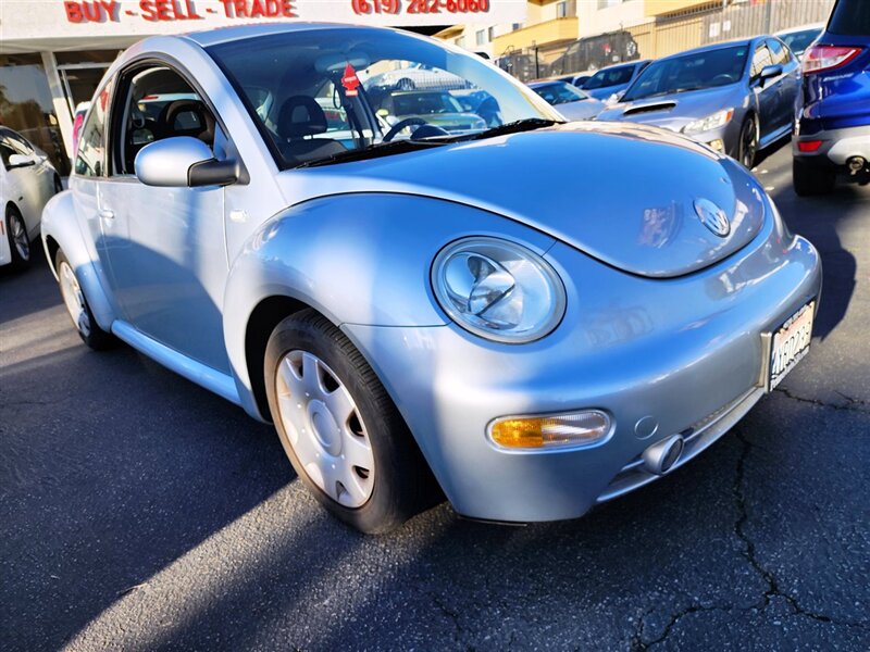 2002 Volkswagen New Beetle GLS photo
