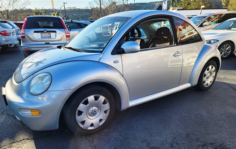 2002 Volkswagen New Beetle GLS photo