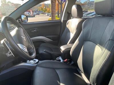 2012 Mitsubishi Outlander GT - Photo 5 - San Diego, CA 92120