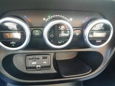 2014 FIAT 500L Easy   - Photo 10 - San Diego, CA 92120
