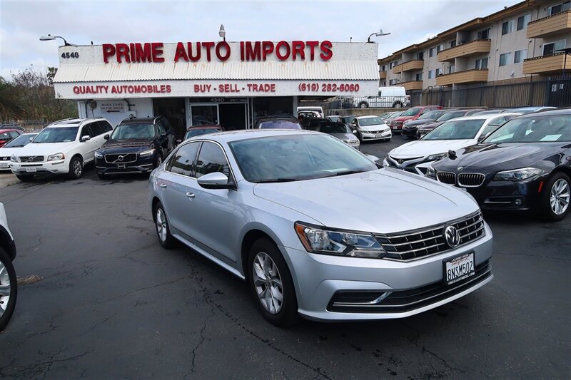 2016 Volkswagen Passat 1.8T S  