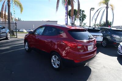 2011 Hyundai TUCSON GLS   - Photo 13 - San Diego, CA 92120