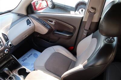 2011 Hyundai TUCSON GLS   - Photo 9 - San Diego, CA 92120