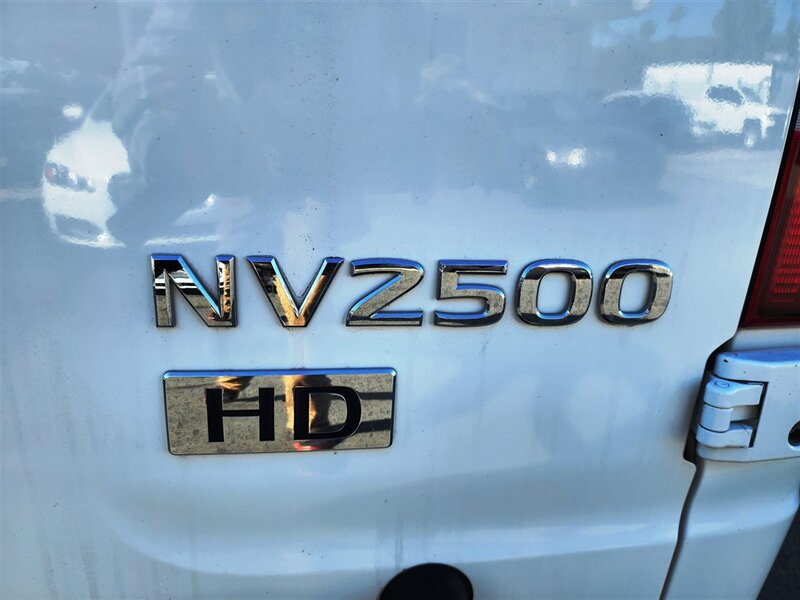 2012 Nissan NV Cargo 2500 HD S photo