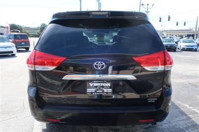 2013 Toyota Sienna Limited 7-Passenger   - Photo 4 - Lakeland, FL 33801
