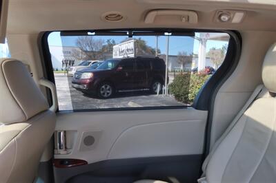 2013 Toyota Sienna Limited 7-Passenger   - Photo 18 - Lakeland, FL 33801