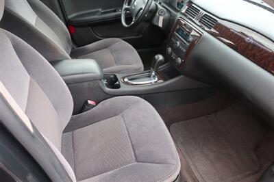 2014 Chevrolet Impala Limited LT Fleet   - Photo 14 - Lakeland, FL 33801