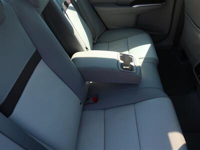 2012 Toyota Camry XLE - Photo 30 - Lakeland, FL 33801