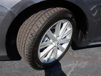 2012 Toyota Camry XLE - Photo 37 - Lakeland, FL 33801